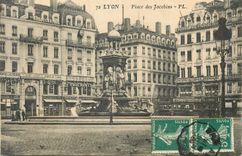 CPA Lyon Place des Jacobins Tramway