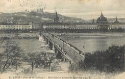 CPA Lyon Pont de la Guillotiere Hotel Dieu et Coteau de Fourviere