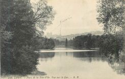 CPA Lyon Parc de la Tete d'Or Vue sur Le Lac