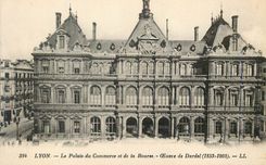 CPA Lyon Le Palais du Commerce et de la Bourse Oeuvre de Dardel (1853 1860)