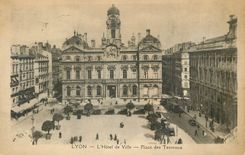 CPA Lyon L'Hotel de Ville Place des Terreux