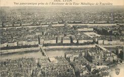 CPA Lyon Vue Panoramique Prise de l'Ascenseurs de la Tour Metallique de Fouviere