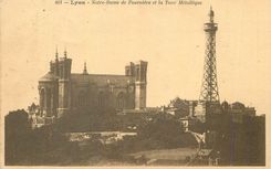 CPA Lyon Notre Dame de Fouviere et la Tour Metallique