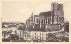 CPA 69 reims vue generale (cote est)