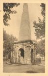 CPA Vienne Aiguille ou Pyramide Haut 24 m (IVe Siecle Apres J C) 