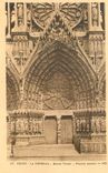 CPA Reims la Cathedrale Grand Portail Porche Central