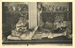 CPA Nancy Musee Historique Lorrain au Palais Ducal Gisants de Rene de Beauvauet Claude de Baudoche XVIe S)