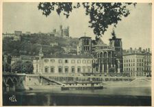 CPA Lyon St Jean et l'Ancien Archeveque