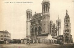 CPA Lyon N D de Fourviere et l'Archeveque