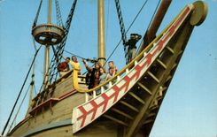 Virginia- Visitors one the Constant Susan II - Unique replica off ship which brought colonists to Jamestown- CPA