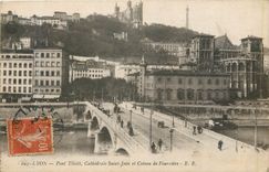 CPA Lyon Pont Tilsitt Cathedrale Saint Jean et Coteau de Fourviere
