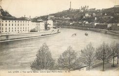CPA Lyon Vue sur la Saone vers le Quai Pierre Scize
