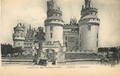 CPA Chateau de Pierrefonds L'Entree