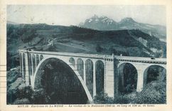 CPA Environs de la Mure Le Viaduc de la Roizonne (240 m) de long et 120 m de Haut)