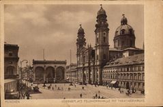 Baviere- Bayern- Munchen- Odeonsplatz Feldherrenhalle mit Theatinerkirsche-CPA