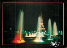CPM La Tour Eiffel et les Fontaines lumineuses vues du Palais de Chaillot Paris 