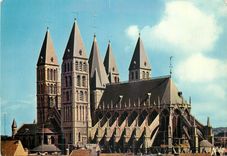 CPM Tournai La Cathedrale Les Cinq CLochers (XIIe XIIIe Siecle
