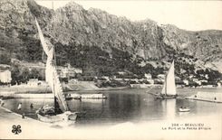 Beaulieu - the Port and Small Africa - boat - CPA