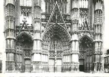 CPM Tours Cathedrale Saint Gatien Portails de la facade occidentale