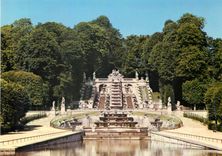 CPM St Cloud (Hts de Seine) Le Parc La Cascade