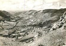 CPM Le Cantal Touristique par Michel Route Touristique Mauriac Salers Neronne Puy Mary