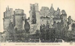 CPA Chateau de Pierrefonds Les Ruines avant la Restauration