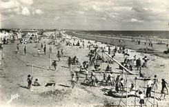 CPM St Jean de Monts (Vendee) la Plage