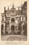 CPA 12 tours (i et l) l hotel gouin (xvi siecle) possede par cette famille depuis 1738
