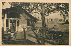 CPA La douce france cote basque st jean de luz  (basse pyrenees) un joli coin du port