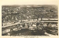 CPA 4 lyon vue generale prise de l ascenseur de la tour de fourviere a 376m d altitude