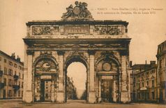 CPA Nancy Porte Desilles erigee en l honneur de la naissance du Dauphin 