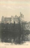 CPA Pierrefonds Chateau et Hotel des Bains vus de la Gare
