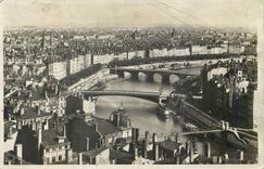 CPM Lyon Perspective des Ponts Sur La Saone