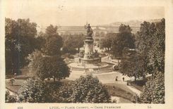 CPA 498 lyon place carnot gare perrache