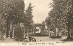 CPA 11 reims squaire de la patte d oie et le kiosque