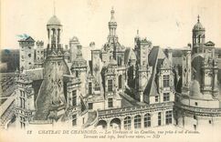 CPA Chateau de Chambord Les Terrasses et les Combles VUe Prise a vol d'Oiseau