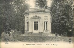 CPA Versailles Le Parc Le Pavillon de Musique