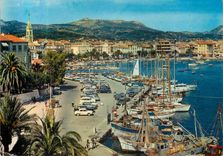 CPM Sanary (Var) les Quais et le Port Bateaux