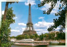 CPM Paris et ses Merveilles La Tour Eiffel (1887 1889) au Port de Suffren Bateau Peniche