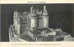 CPA Musee de l'Armee Salle de Pierrefonds Chateau de Pierrefonds (Maquette de Viollet le Duc)
