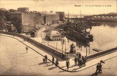 Brest - Vue sur le Chateau et la Rade - CPA 