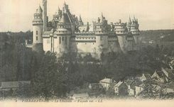 CPA Pierrefonds Le Chateau Facade Est