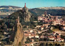 CPM le Puy en Velay (Haute Loire) Vue Generale Chapelle Saint Michel