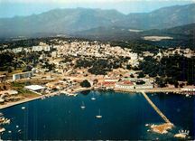 CPM Charmes et Couleurs de la Corse Porto Vecchio Vue d'Ensemble du Port et de la Ville
