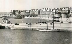 CPM Saint Malo Les Bassins Bateau