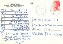 CPM Lyon La Place des Terreaux au Premier plan Fontaine Bartholdi dansle Fond L'Hotel de Ville