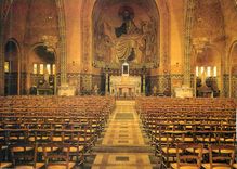 CPM Domfront (Orne) Interieur de l'Eglise Saint Julien