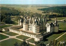 CPM Chambord Loir et Cher La facade sud et la porte royale 