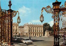 CPM Nancy (Meurthe et Moselle) La Place Stanislas Batie entre 1752 et 1756