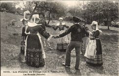 CPA pleasures of the village the round (Bannalec) (folklore dances)